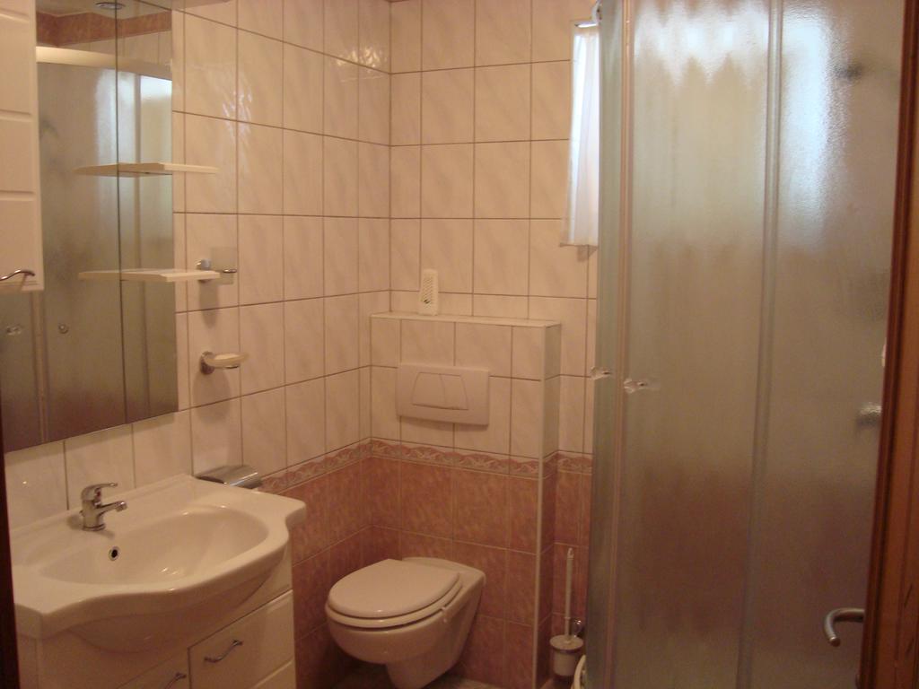 ביוגראד נה מורו Apartments Kata מראה חיצוני תמונה